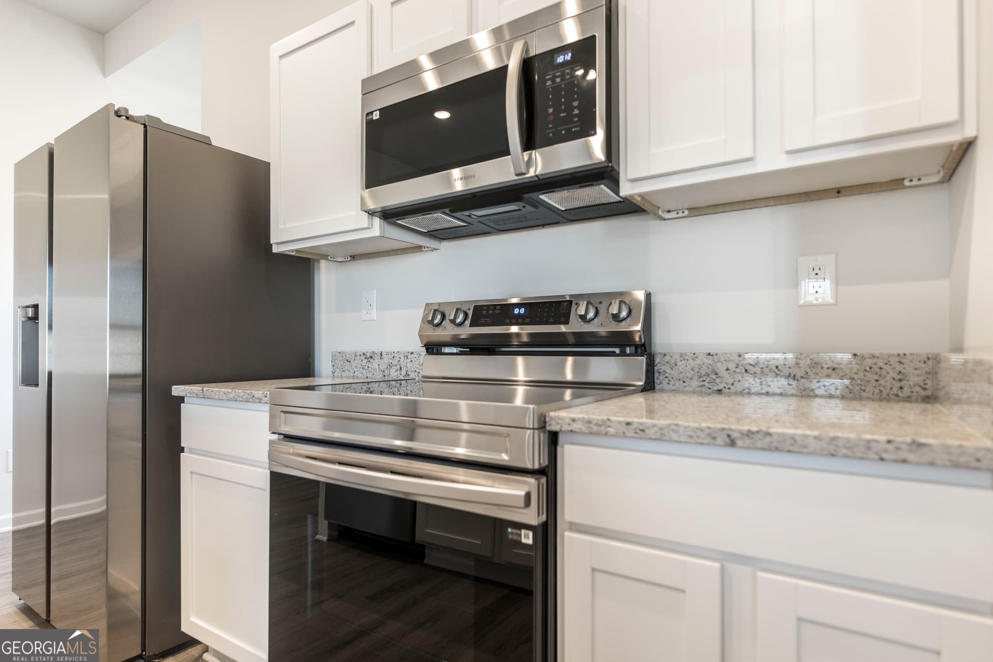 3 bedroom, 2 bathroom, 1,380 sq ft single family residence for sale at 105 Bulloch Court, Byron, GA 31008 — photo 8