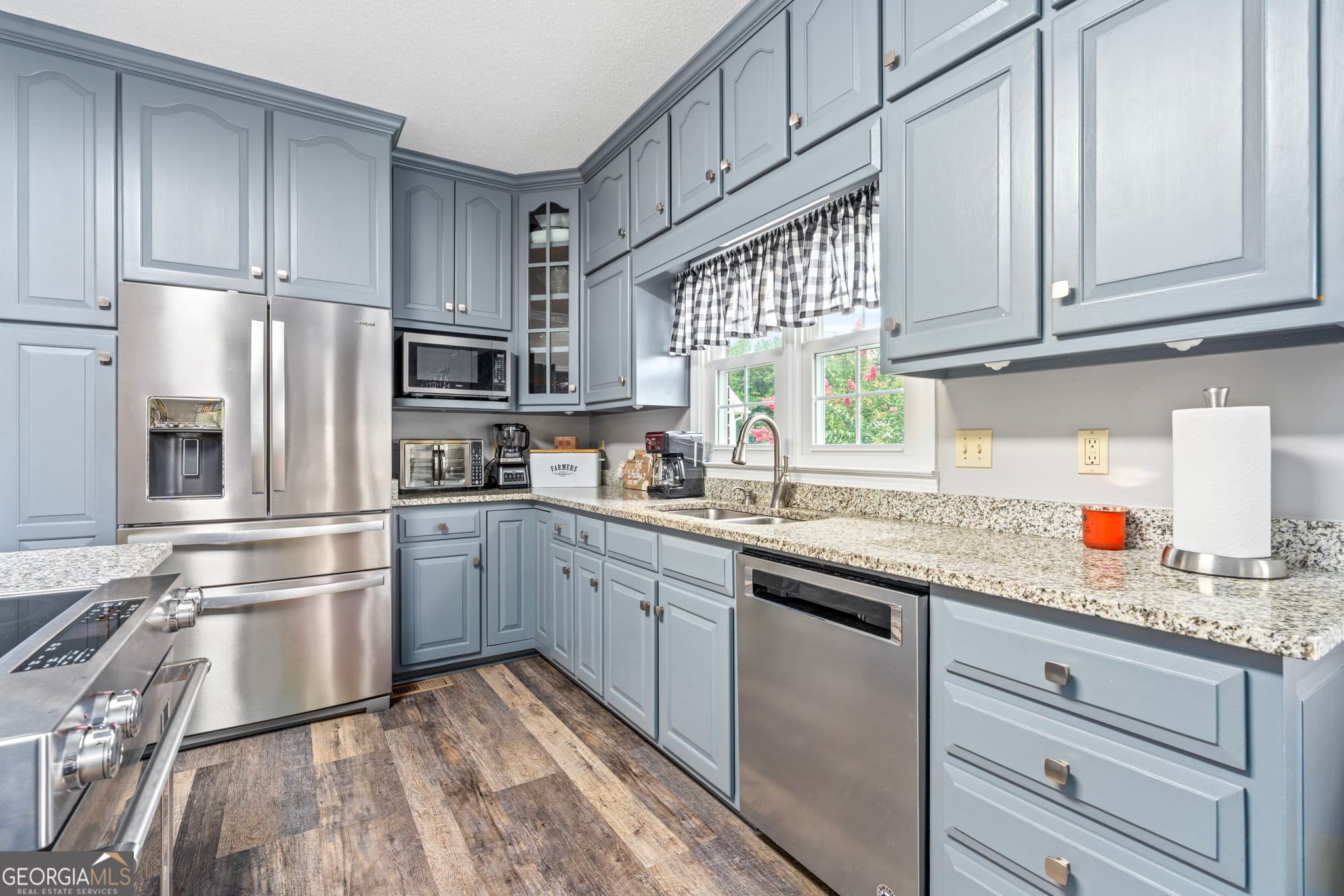 5 bedroom, 3.5 bathroom, 4,119 sq ft single family residence for sale at 174 Oakview Way, Roanoke, AL 36274 — photo 7