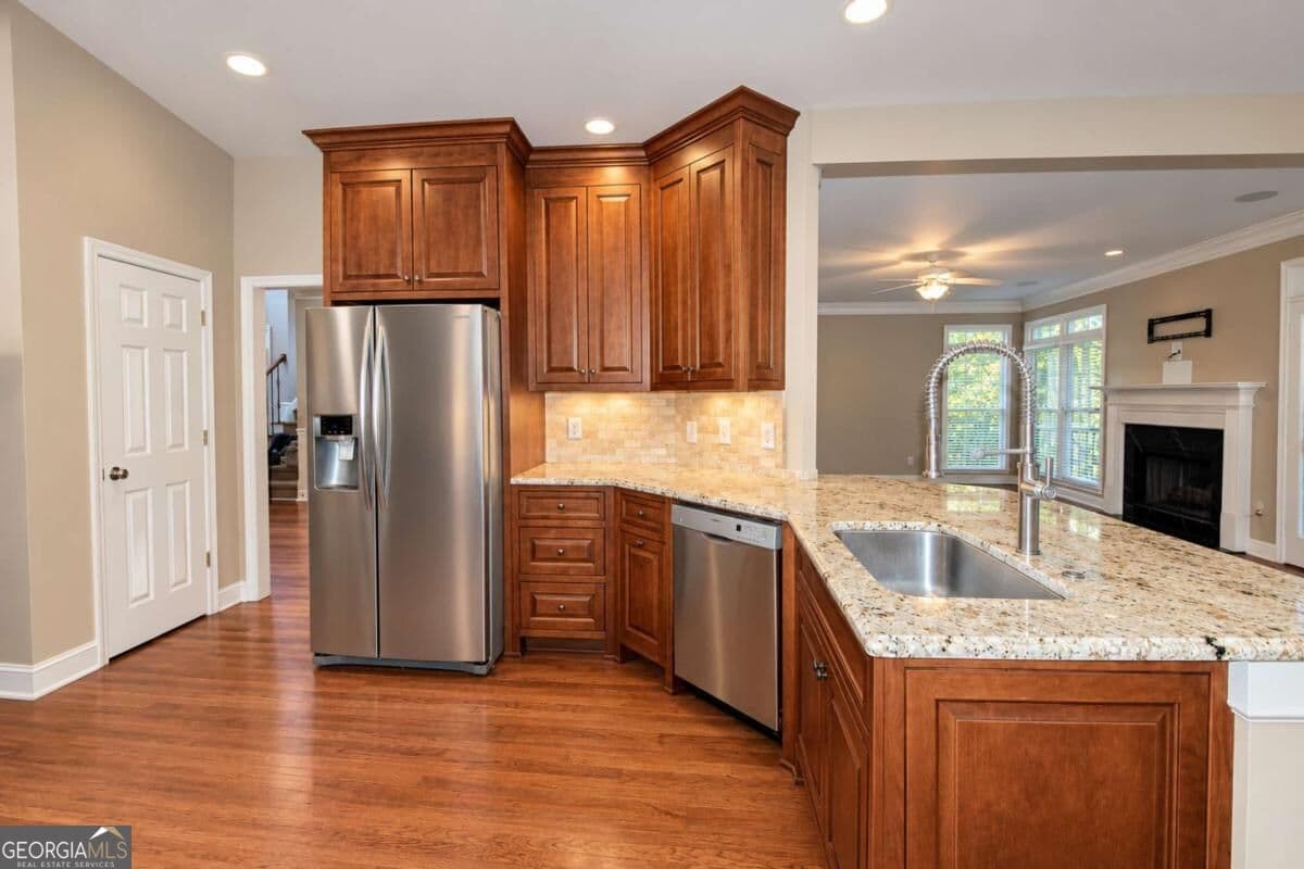 4 bedroom, 3.5 bathroom single family residence for sale at 2030 Lenox Cove Circle, Atlanta, GA 30319 — photo 10