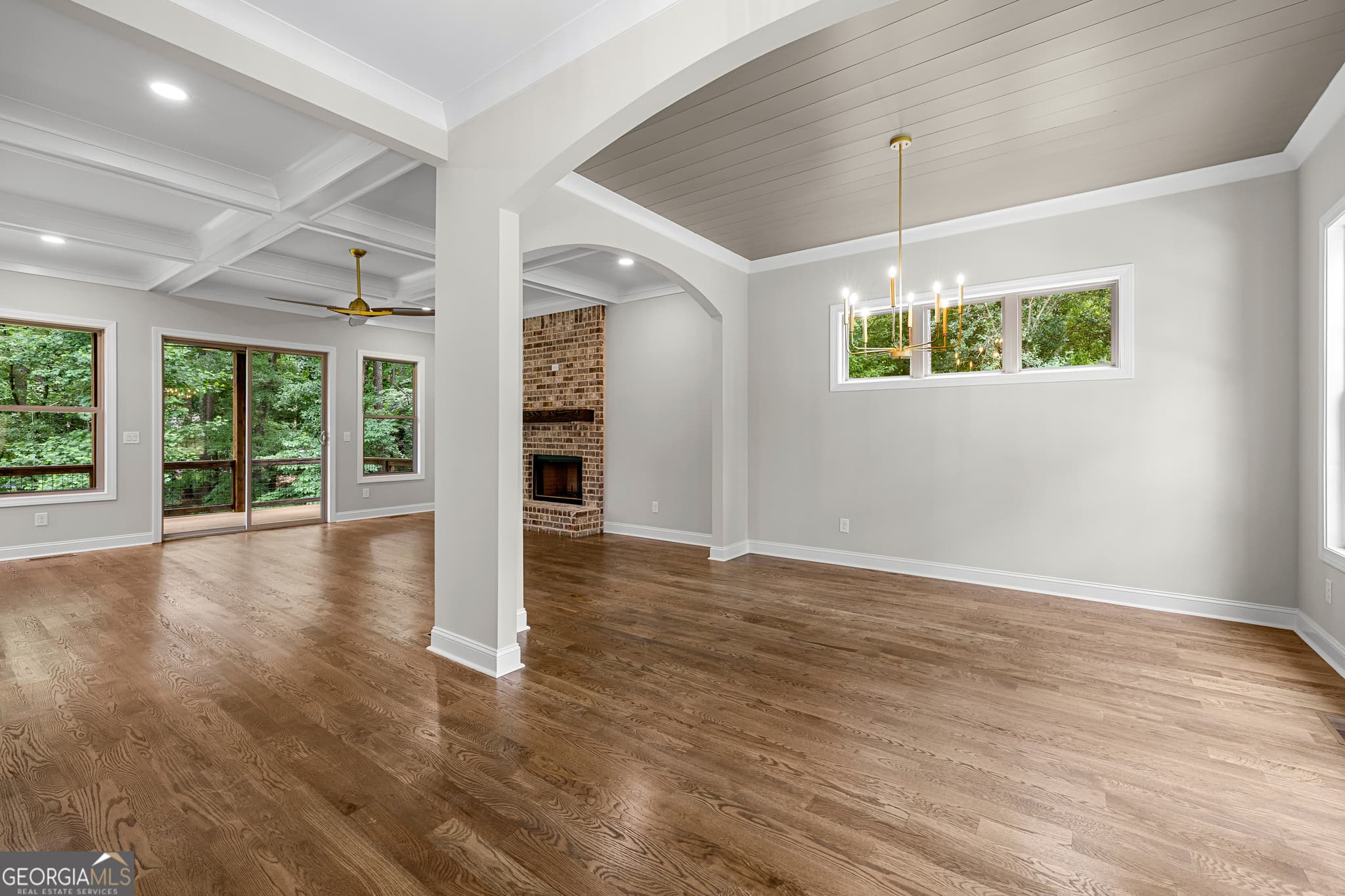 4 bedroom, 3.5 bathroom, 2,835 sq ft single family residence for sale at 118 Sunny Point Circle, Lagrange, GA 30240 — photo 6