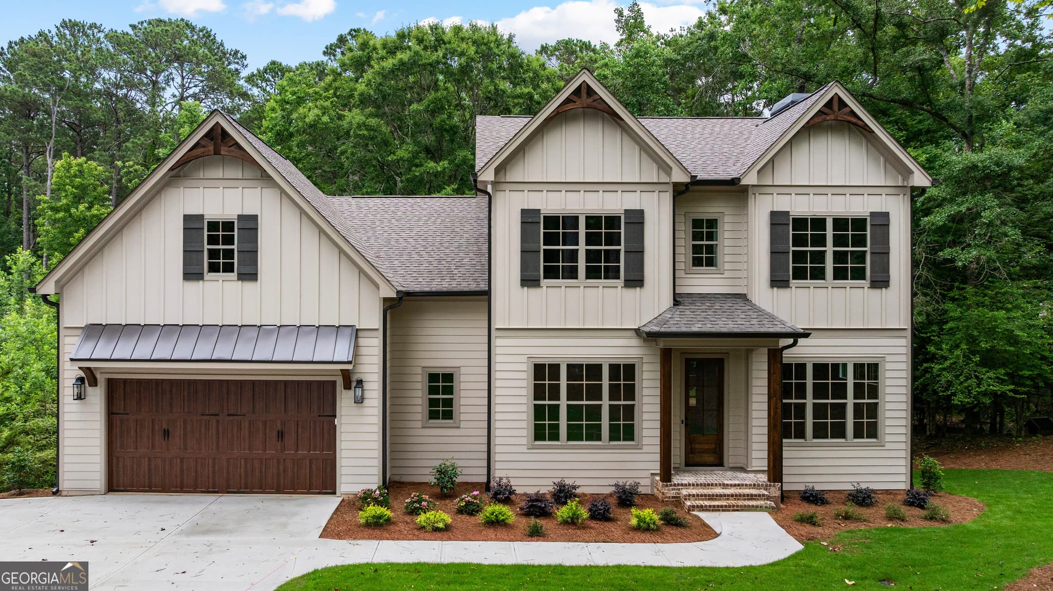4 bedroom, 3.5 bathroom, 2,835 sq ft single family residence for sale at 118 Sunny Point Circle, Lagrange, GA 30240 — photo 1 of 78
