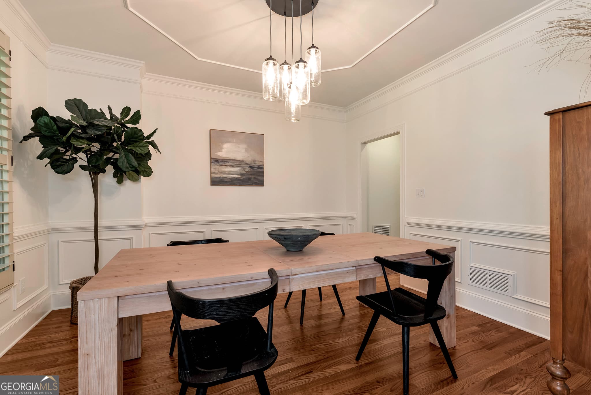 5 bedroom, 4.5 bathroom, 4,714 sq ft single family residence for sale at 6410 Little Mill Road, Gainesville, GA 30506 — photo 8