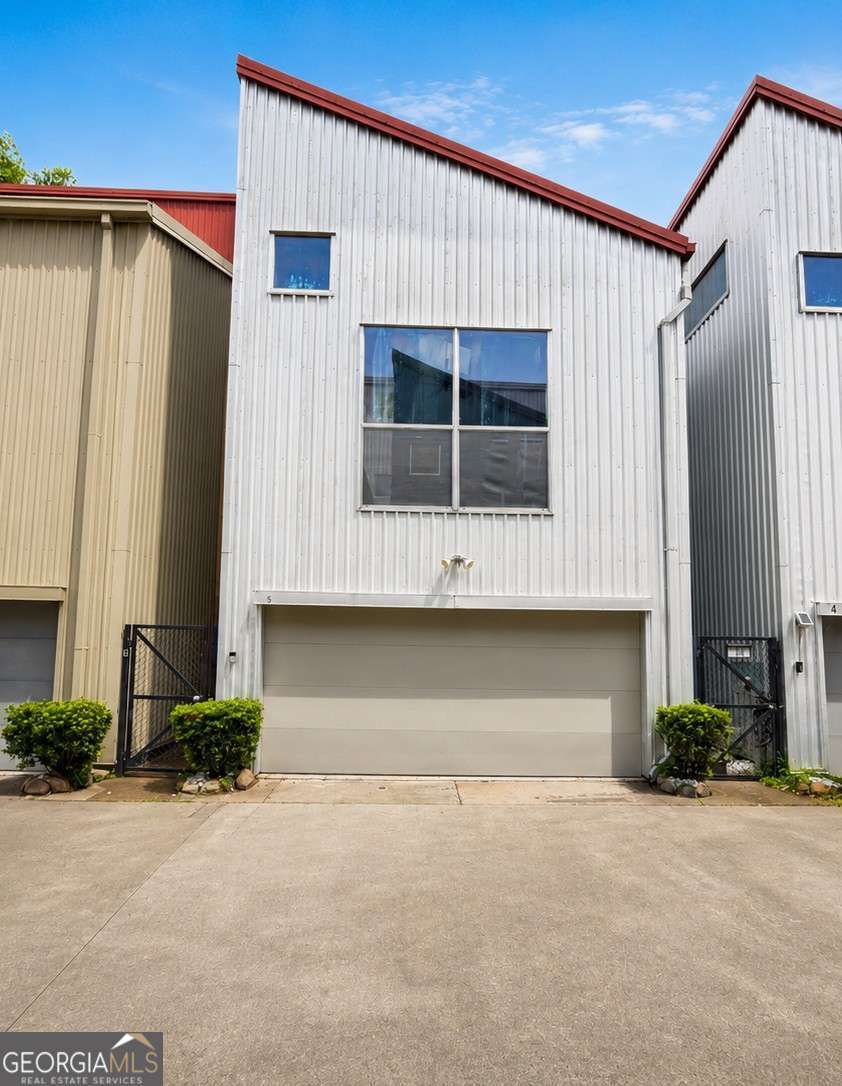 2 bedroom, 2 bathroom loft,townhouse for rent at 241 Maynard Terrace 5, Atlanta, GA 30316 for $2,400 a month — photo 1 of 1