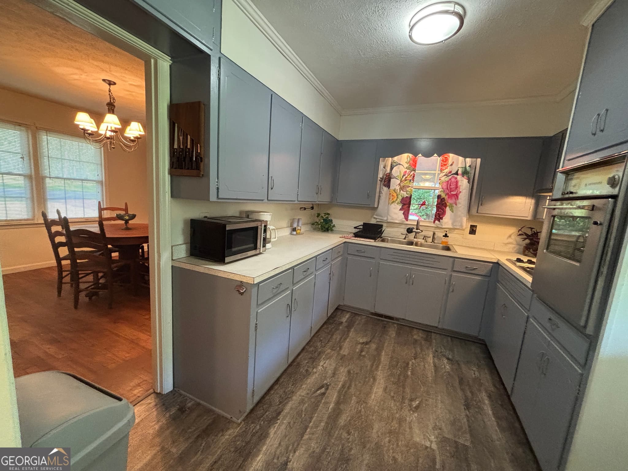 3 bedroom, 2 bathroom, 1,441 sq ft single family residence under contract at 152 Crest Drive, Cochran, GA 31014 — photo 9