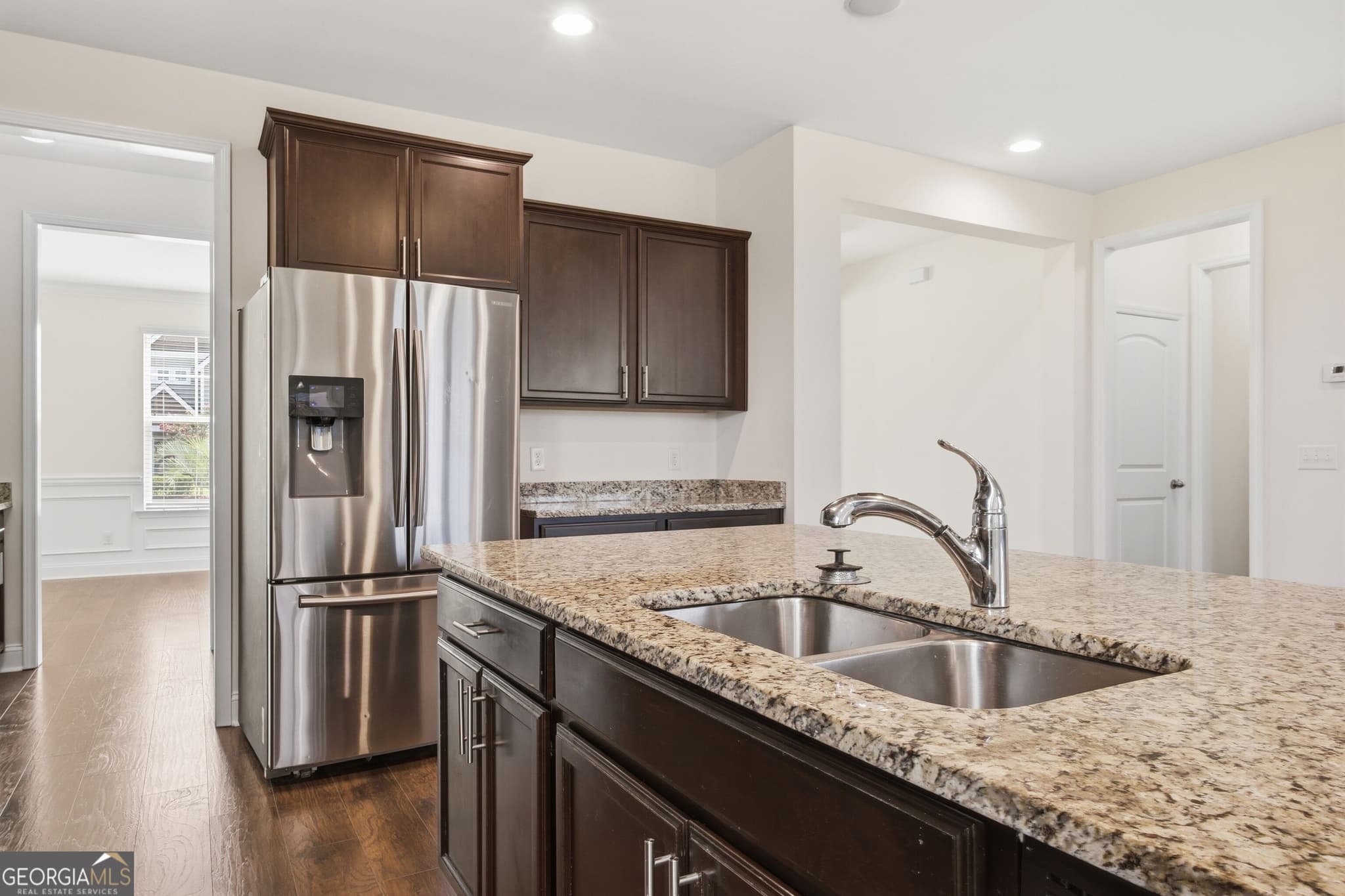 4 bedroom, 3.5 bathroom, 3,506 sq ft single family residence for sale at 105 Grimsby Road, Savannah, GA 31407 — photo 6