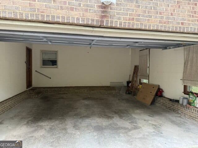 3 bedroom, 2 bathroom, 4,372 sq ft single family residence for sale at 125 Brogdon Road, Fayetteville, GA 30214 — photo 7