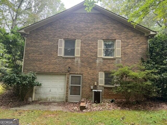 3 bedroom, 2 bathroom, 4,372 sq ft single family residence for sale at 125 Brogdon Road, Fayetteville, GA 30214 — photo 5