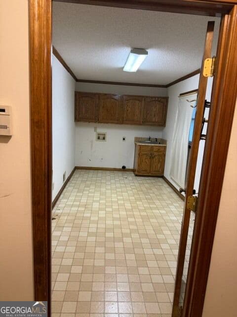 3 bedroom, 2 bathroom, 4,372 sq ft single family residence for sale at 125 Brogdon Road, Fayetteville, GA 30214 — photo 8