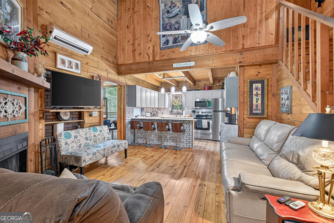 3 bedroom, 2 bathroom, 1,170 sq ft cabin,single family residence for sale at 249 Monroe Ridge Road, Sautee Nacoochee, GA 30571 — photo 7