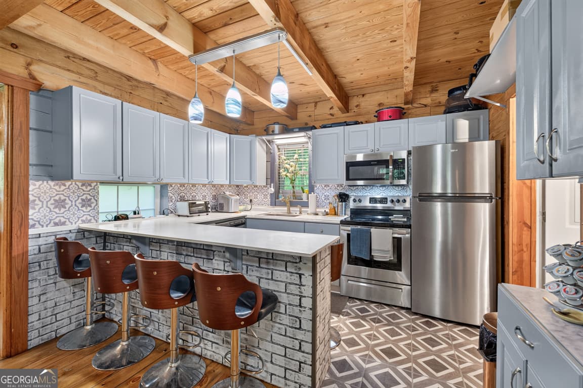 3 bedroom, 2 bathroom, 1,170 sq ft cabin,single family residence for sale at 249 Monroe Ridge Road, Sautee Nacoochee, GA 30571 — photo 10