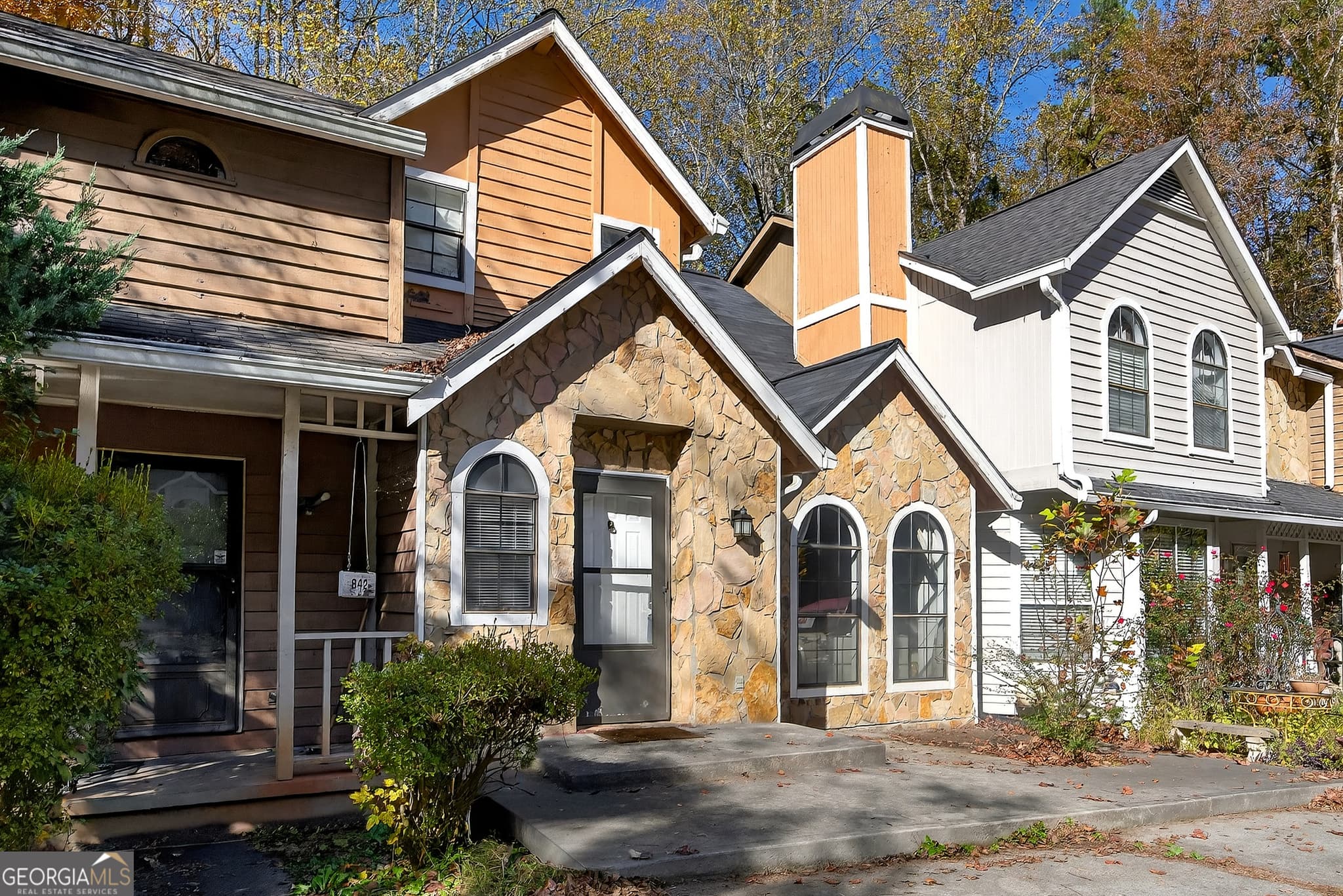 2 bedroom, 1.5 bathroom, 1,235 sq ft townhouse for sale at 840 Brandy Oaks Lane, Stone Mountain, GA 30088 — photo 3