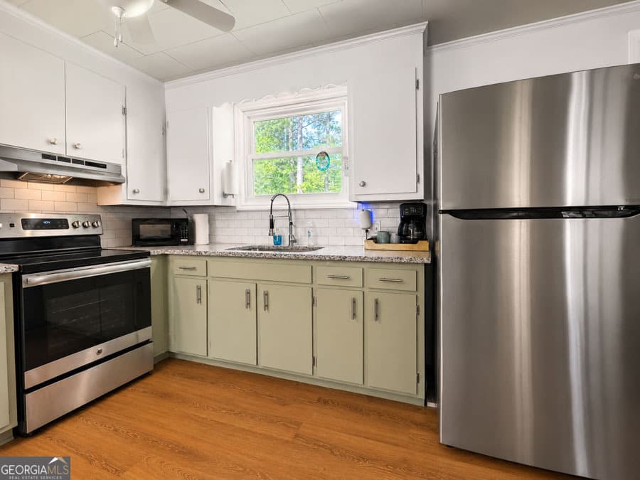 3 bedroom, 1 bathroom, 990 sq ft single family residence for sale at 534 Gambrell Road, Townville, SC 29689 — photo 4