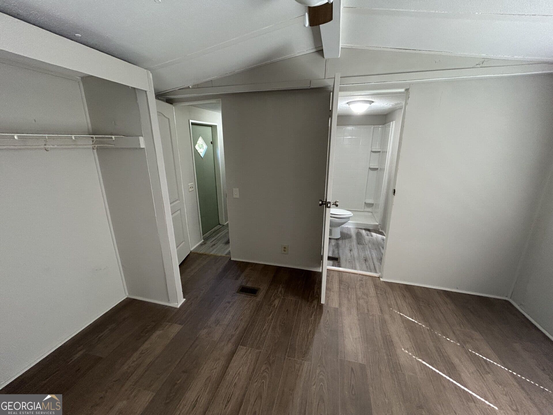 3 bedroom, 2 bathroom, 780 sq ft manufactured home,single family residence for rent at 203 Mt Moriah, Auburn, GA 30011 for $1,300 a month — photo 7