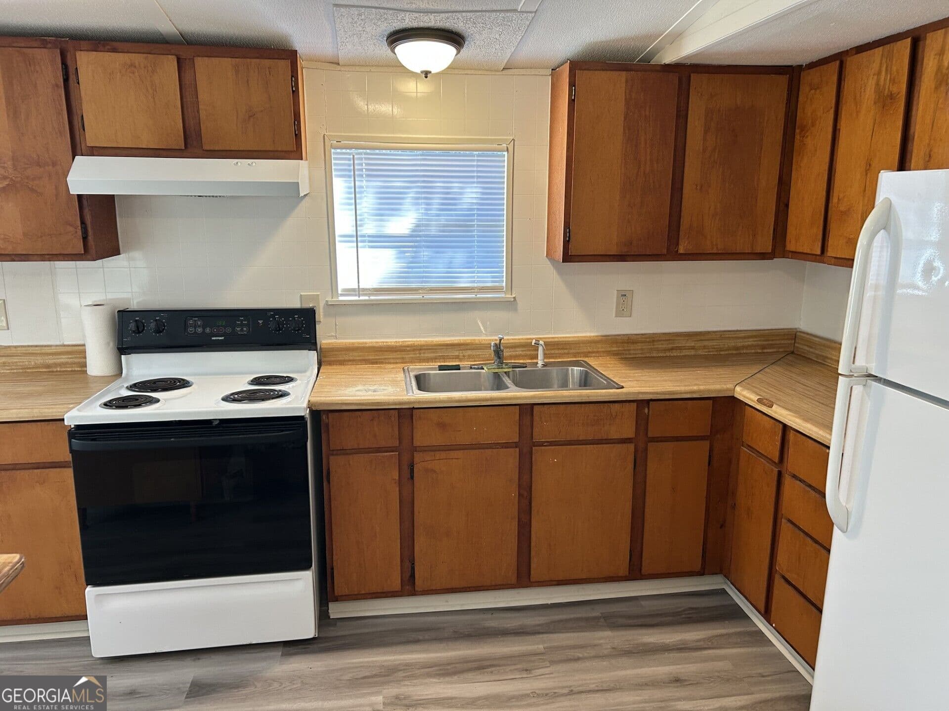 3 bedroom, 2 bathroom, 780 sq ft manufactured home,single family residence for rent at 203 Mt Moriah, Auburn, GA 30011 for $1,300 a month — photo 5