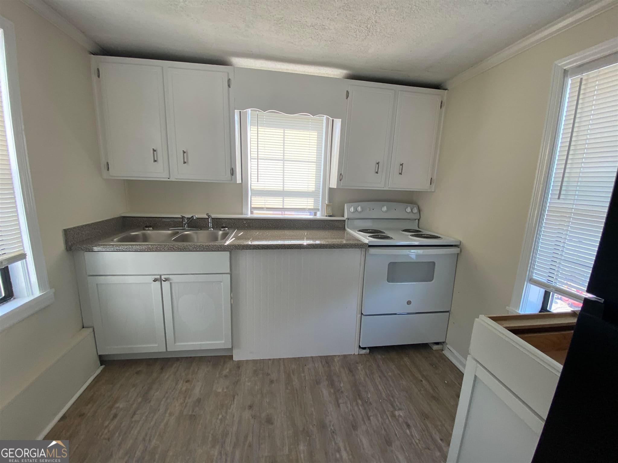 2 bedroom, 1 bathroom, 800 sq ft single family residence for rent at 622 Wayne Street B, Milledgeville, GA 31061 for $875 a month — photo 6