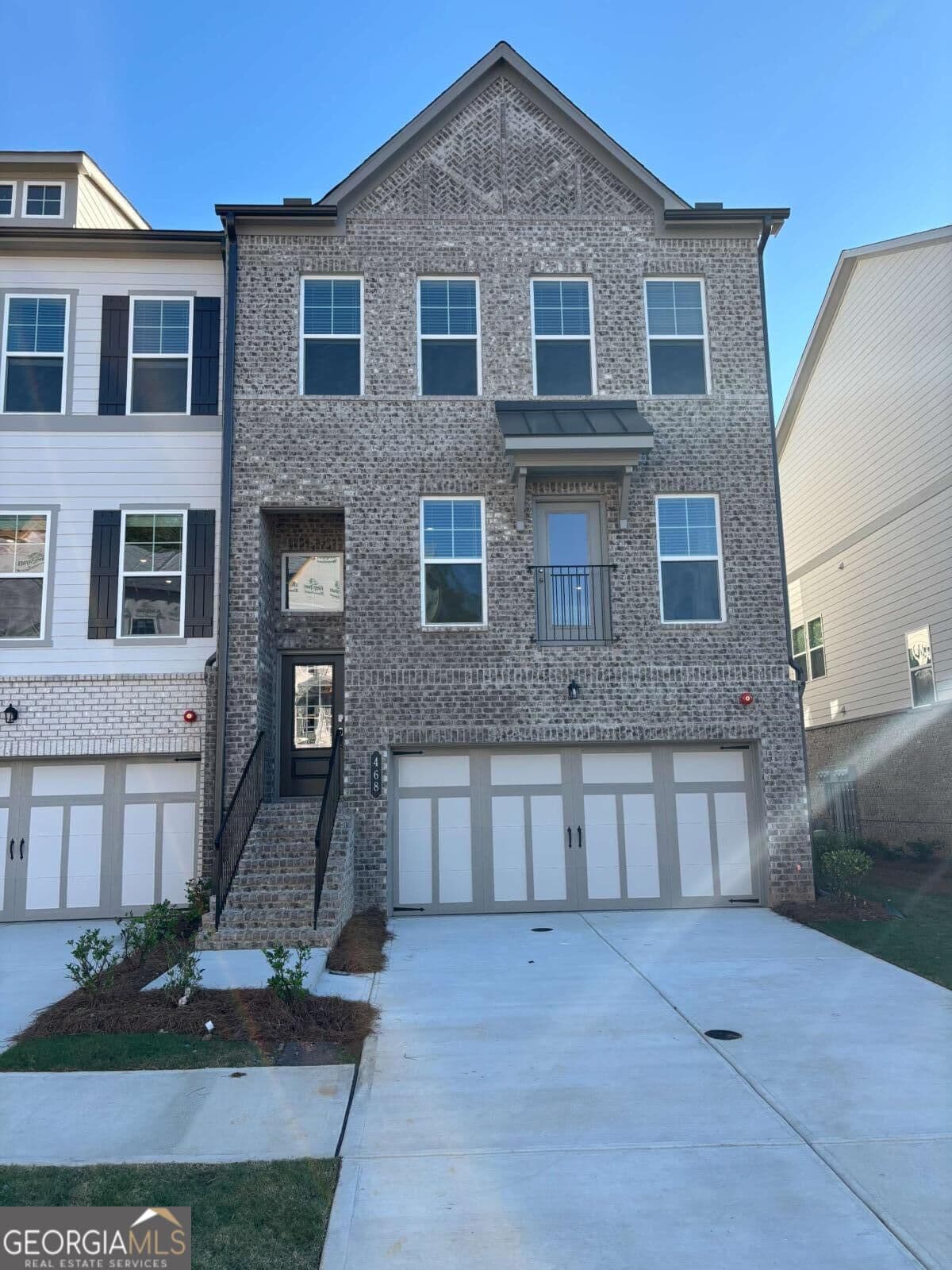 4 bedroom, 3.5 bathroom, 2,476 sq ft townhouse for sale at 468 Brodie Drive 72, Woodstock, GA 30188