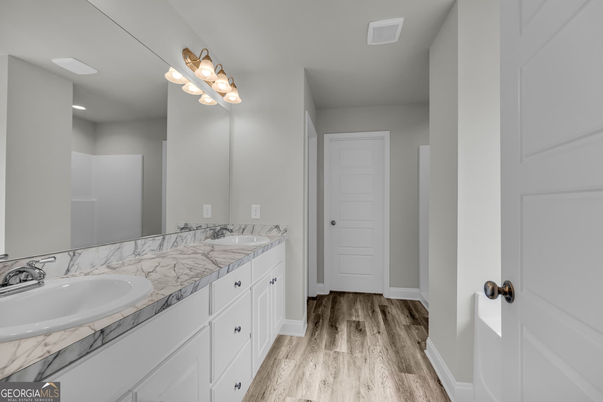 4 bedroom, 3 bathroom, 2,166 sq ft single family residence for sale at 110 Sewell Road, Lavonia, GA 30553 — photo 6