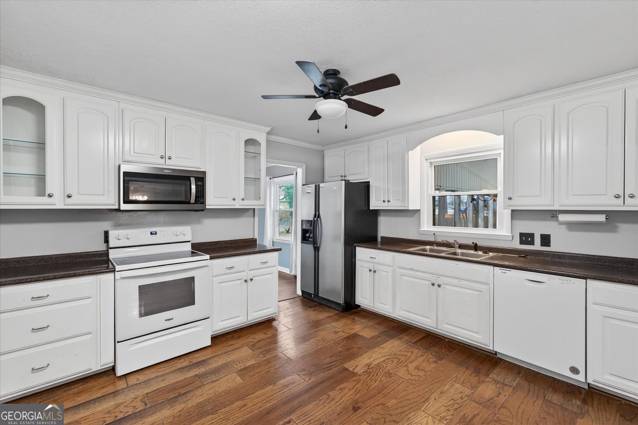 4 bedroom, 2.5 bathroom, 2,268 sq ft single family residence for sale at 208 Bel Air Drive, Statesboro, GA 30461 — photo 4