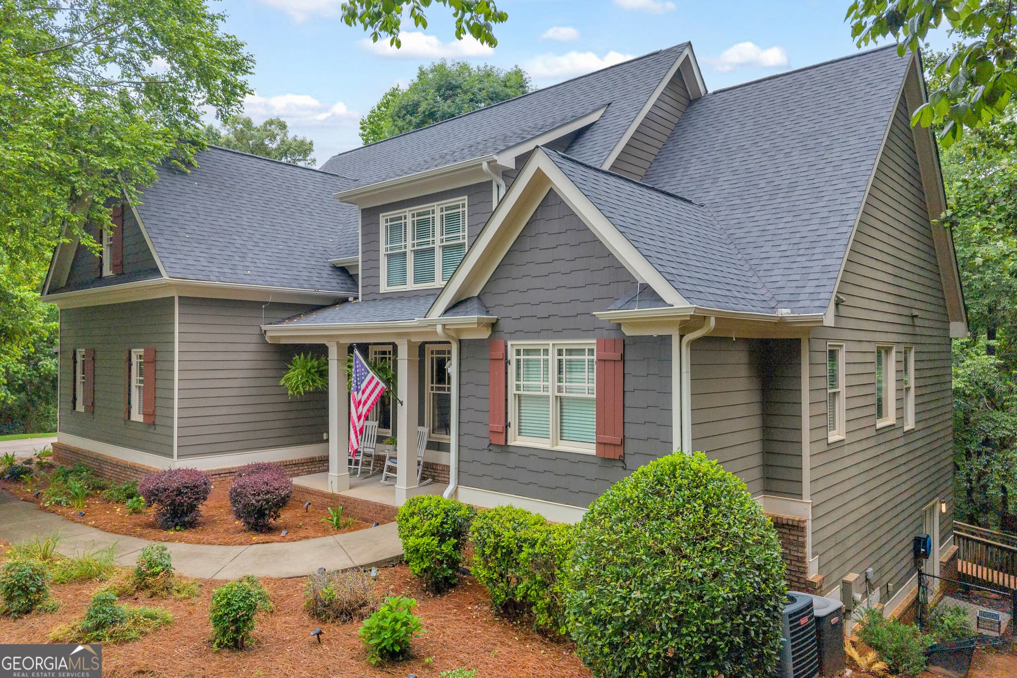 4 bedroom, 3.5 bathroom, 2,563 sq ft single family residence for sale at 122 Albright Court, Commerce, GA 30529 — photo 1 of 56