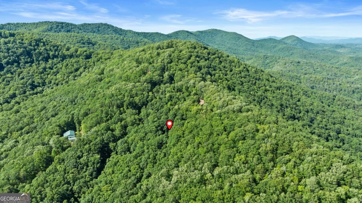 2 bedroom, 1 bathroom, 600 sq ft cabin,single family residence for sale at 382 Highland Road, Ellijay, GA 30540 — photo 2