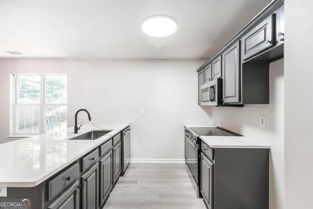 2 bedroom, 2 bathroom, 1,162 sq ft single family residence for sale at 5 Pine Shadow Court, Centerville, GA 31028 — photo 5