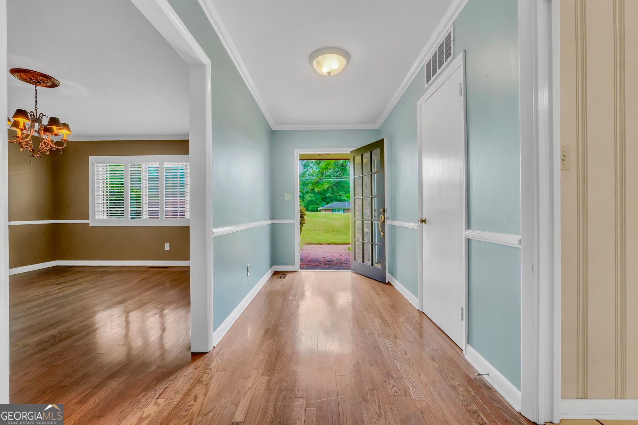 3 bedroom, 2 bathroom, 2,545 sq ft single family residence for sale at 104 Woodlawn Place, Thomaston, GA 30286 — photo 6