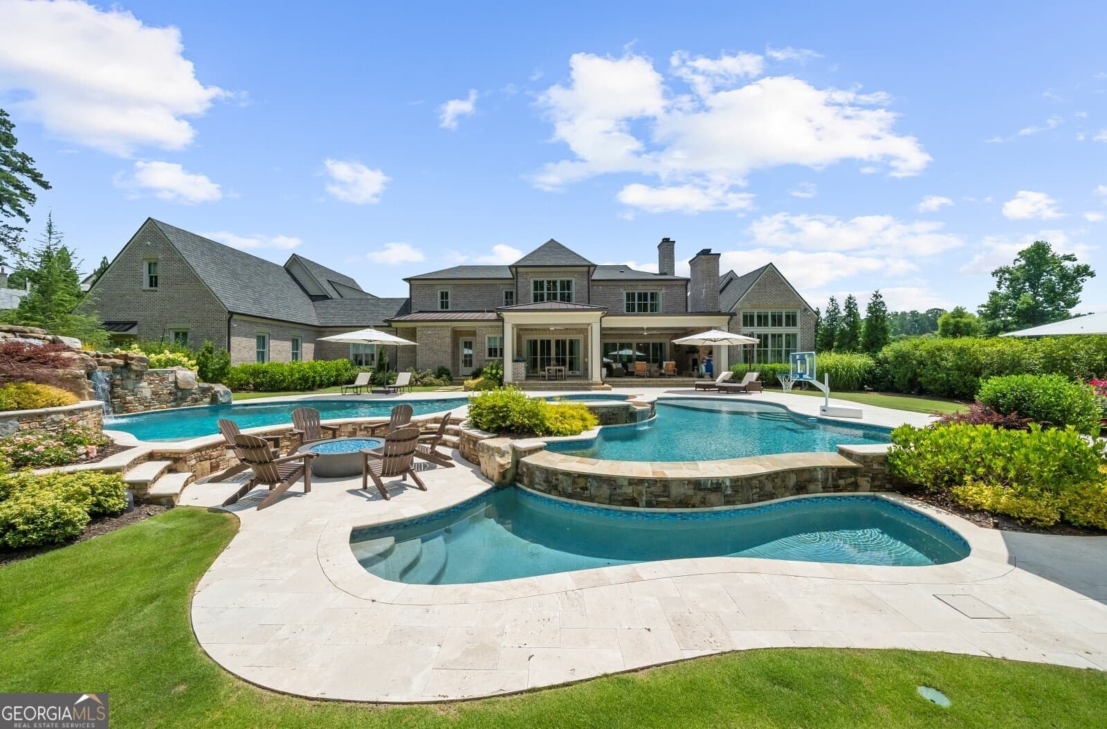 7 bedroom, 8.5 bathroom, 13,050 sq ft single family residence for sale at 570 Lost River Bend, Milton, GA 30004 — photo 5