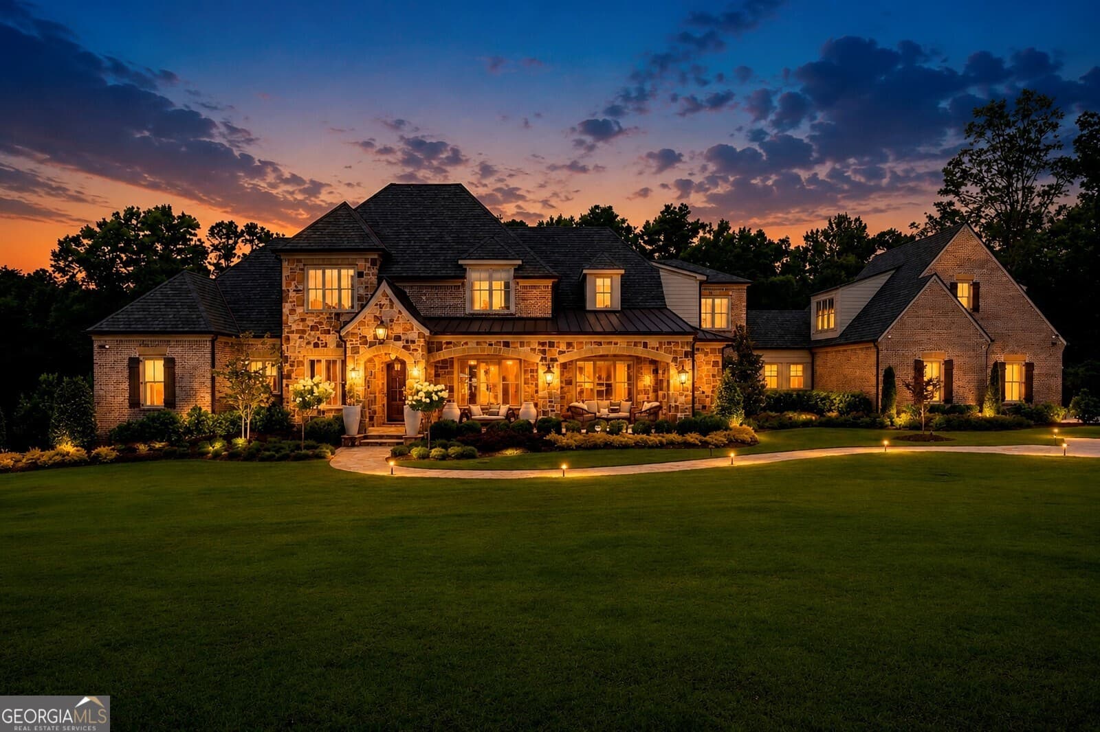 7 bedroom, 8.5 bathroom, 13,050 sq ft single family residence for sale at 570 Lost River Bend, Milton, GA 30004 — photo 4