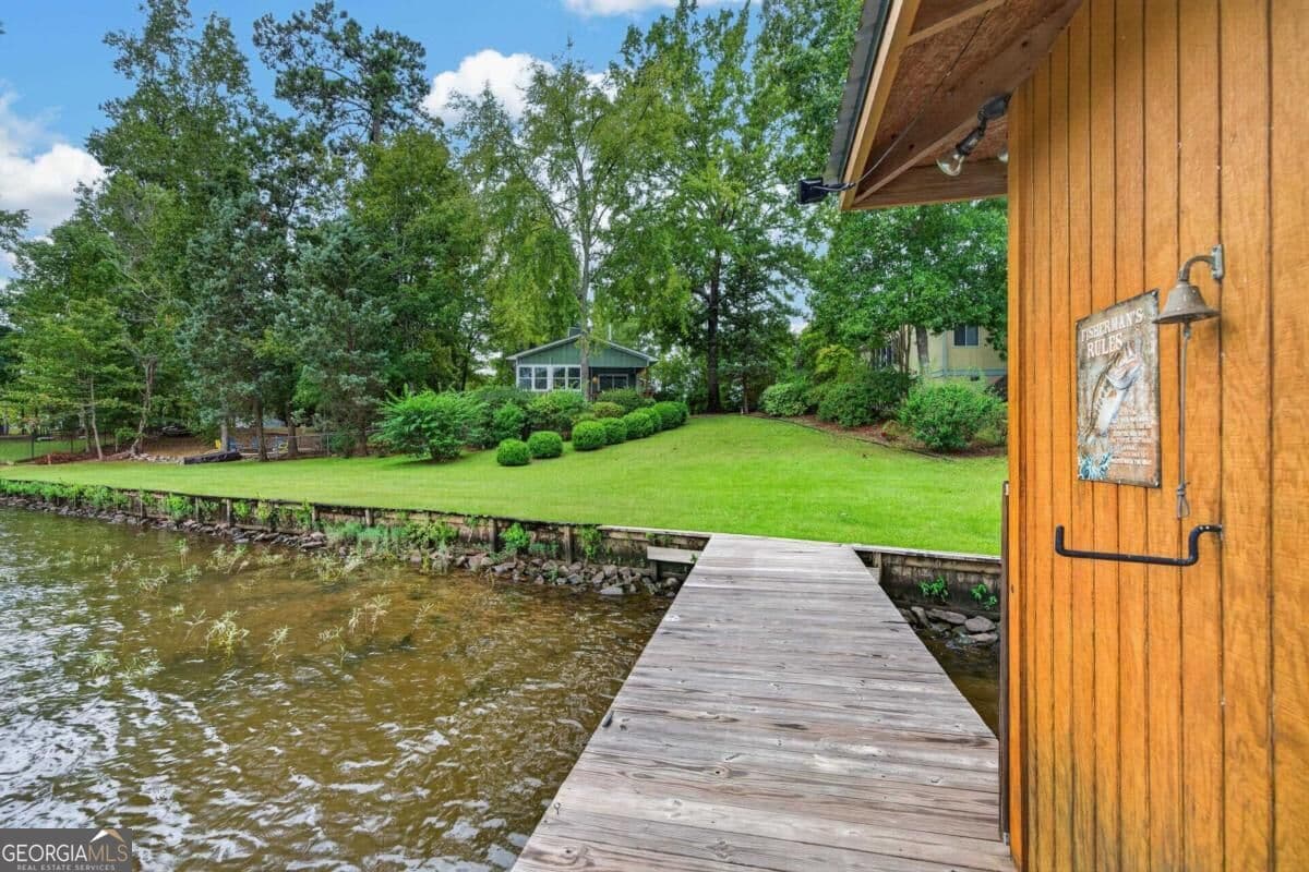 2 bedroom, 2 bathroom, 1,110 sq ft single family residence under contract at 2260 Oconee Drive, Sparta, GA 31087 — photo 10