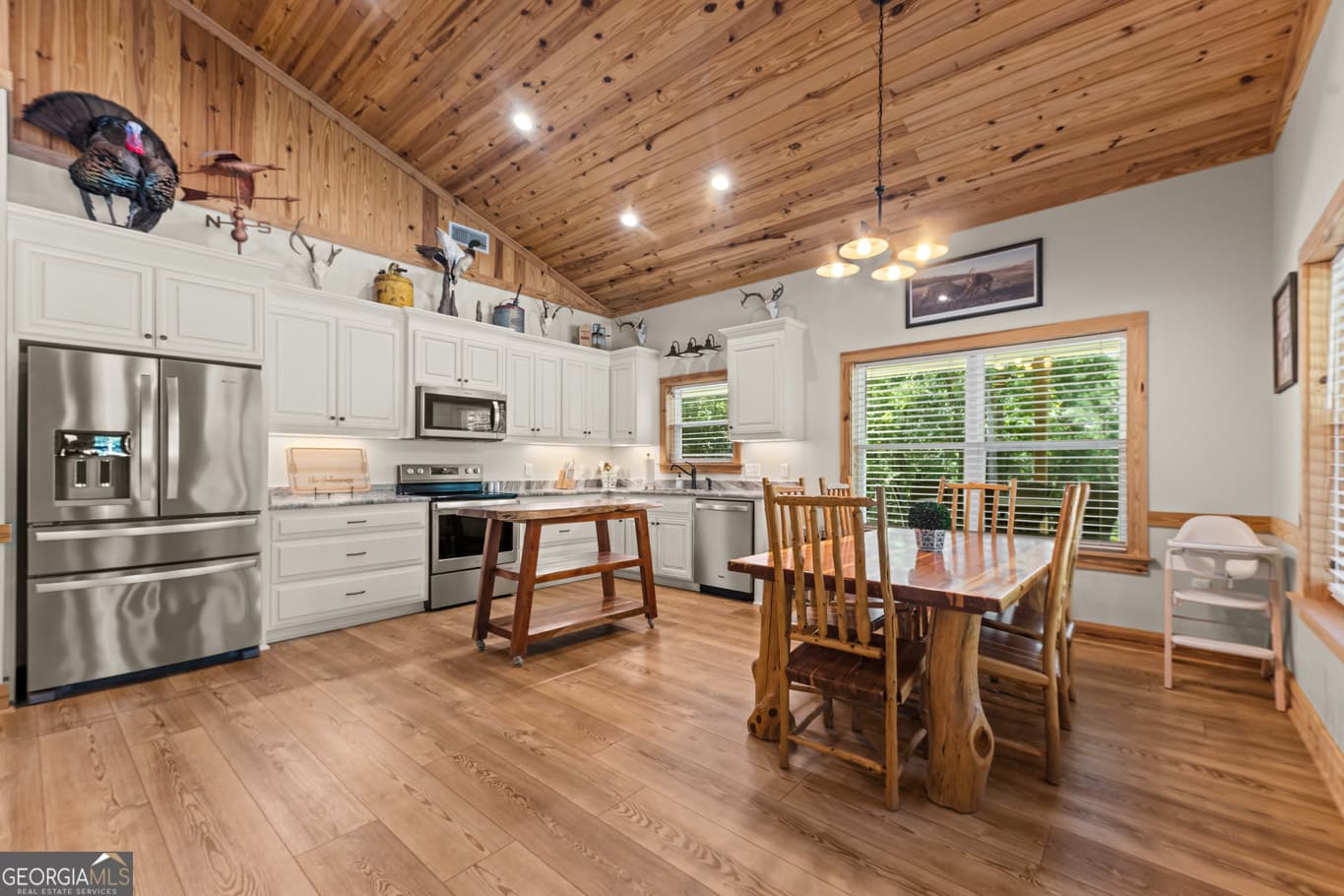 3 bedroom, 2 bathroom, 1,290 sq ft single family residence for sale at 2174 Ga Highway 111, Cairo, GA 39827 — photo 3