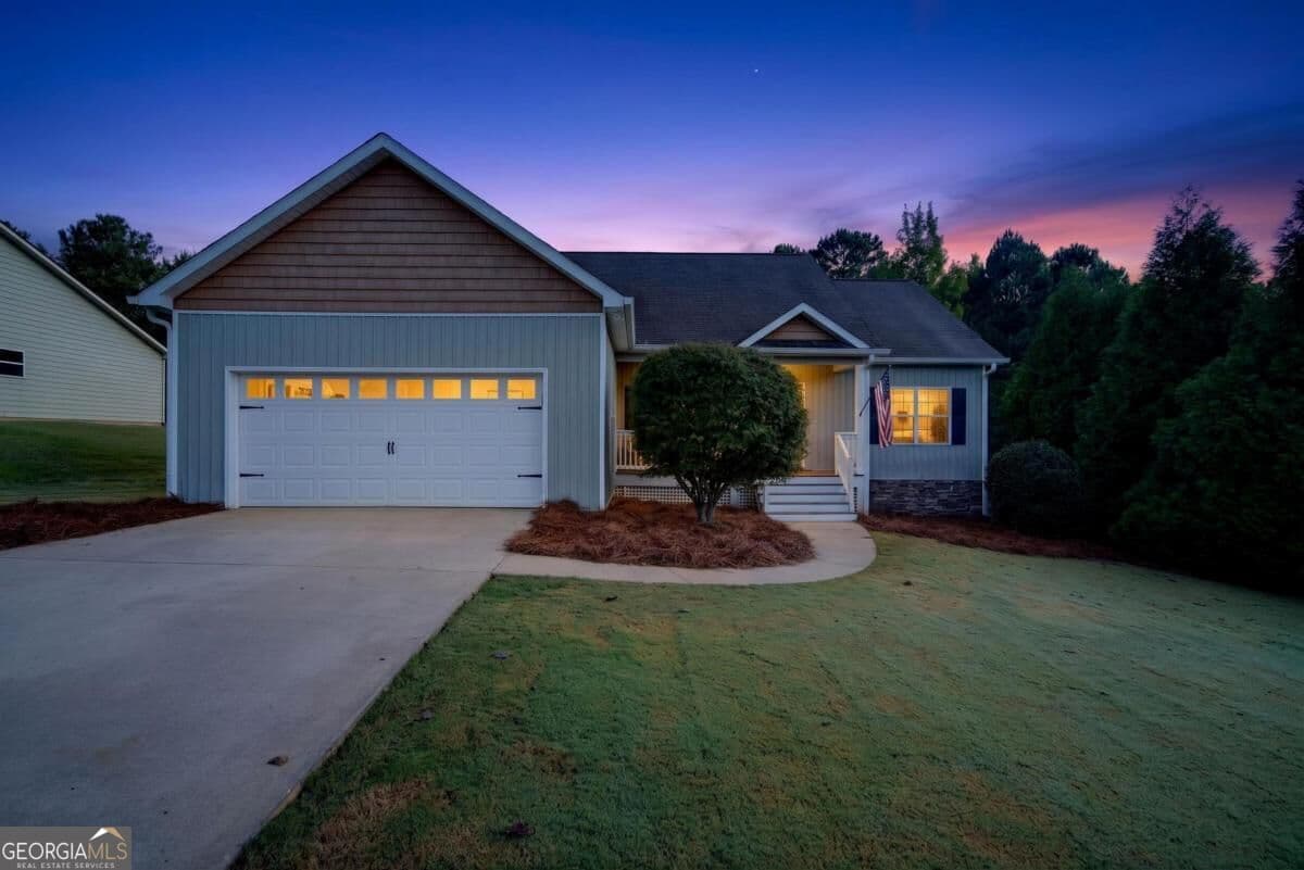 3 bedroom, 2 bathroom, 1,590 sq ft single family residence for sale at 172 Garrett Drive, Eatonton, GA 31024 — photo 3