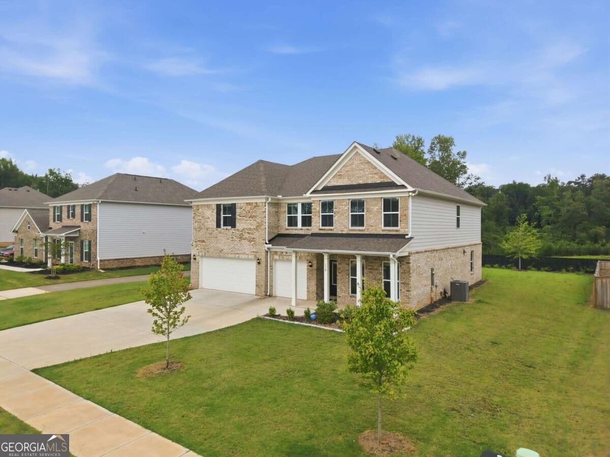 6 bedroom, 4 bathroom, 4,140 sq ft single family residence for sale at 112 Aj Welch Jr Way, Mcdonough, GA 30252 — photo 5
