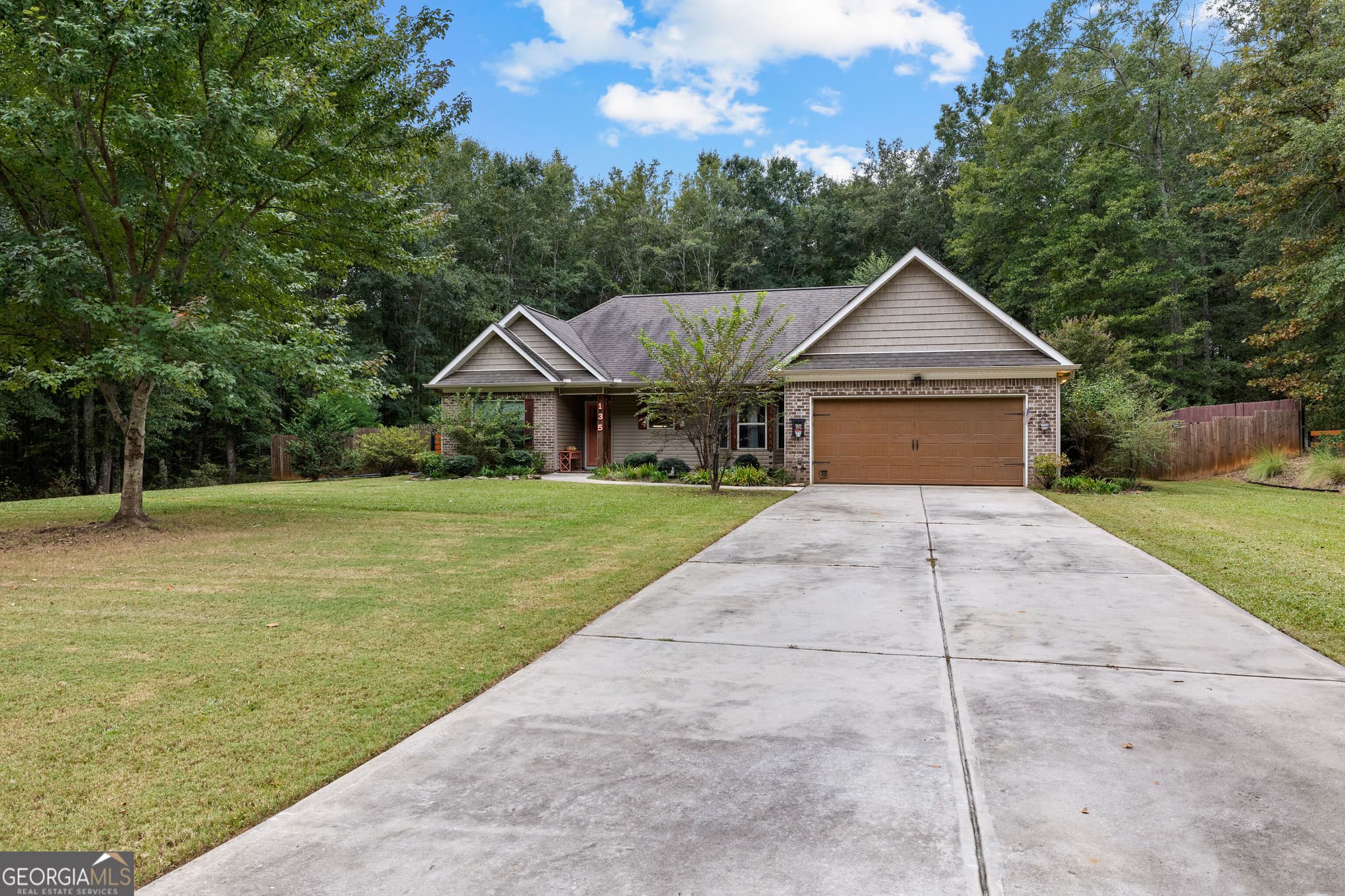 3 bedroom, 2 bathroom, 1,477 sq ft single family residence for sale at 135 Bugler's Way, Griffin, GA 30224 — photo 3