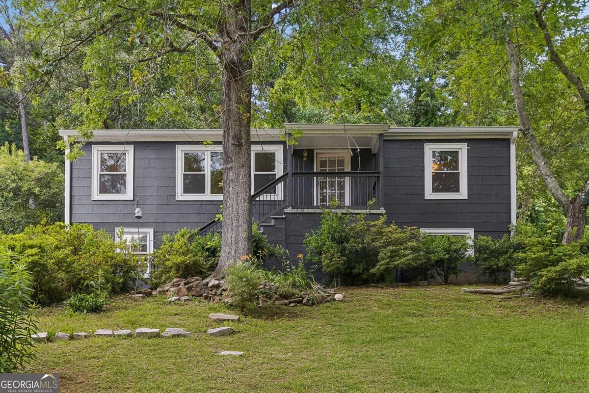 4 bedroom, 2 bathroom, 1,845 sq ft single family residence sold at 1992 Shalimar Drive, Atlanta, GA 30345