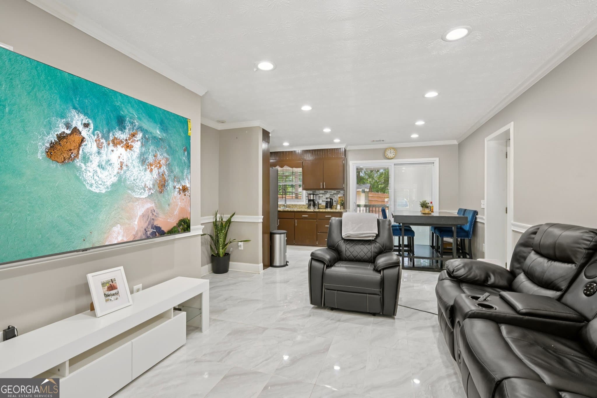 4 bedroom, 3 bathroom, 1,336 sq ft single family residence for sale at 5950 Springview Drive, Forest Park, GA 30297 — photo 4