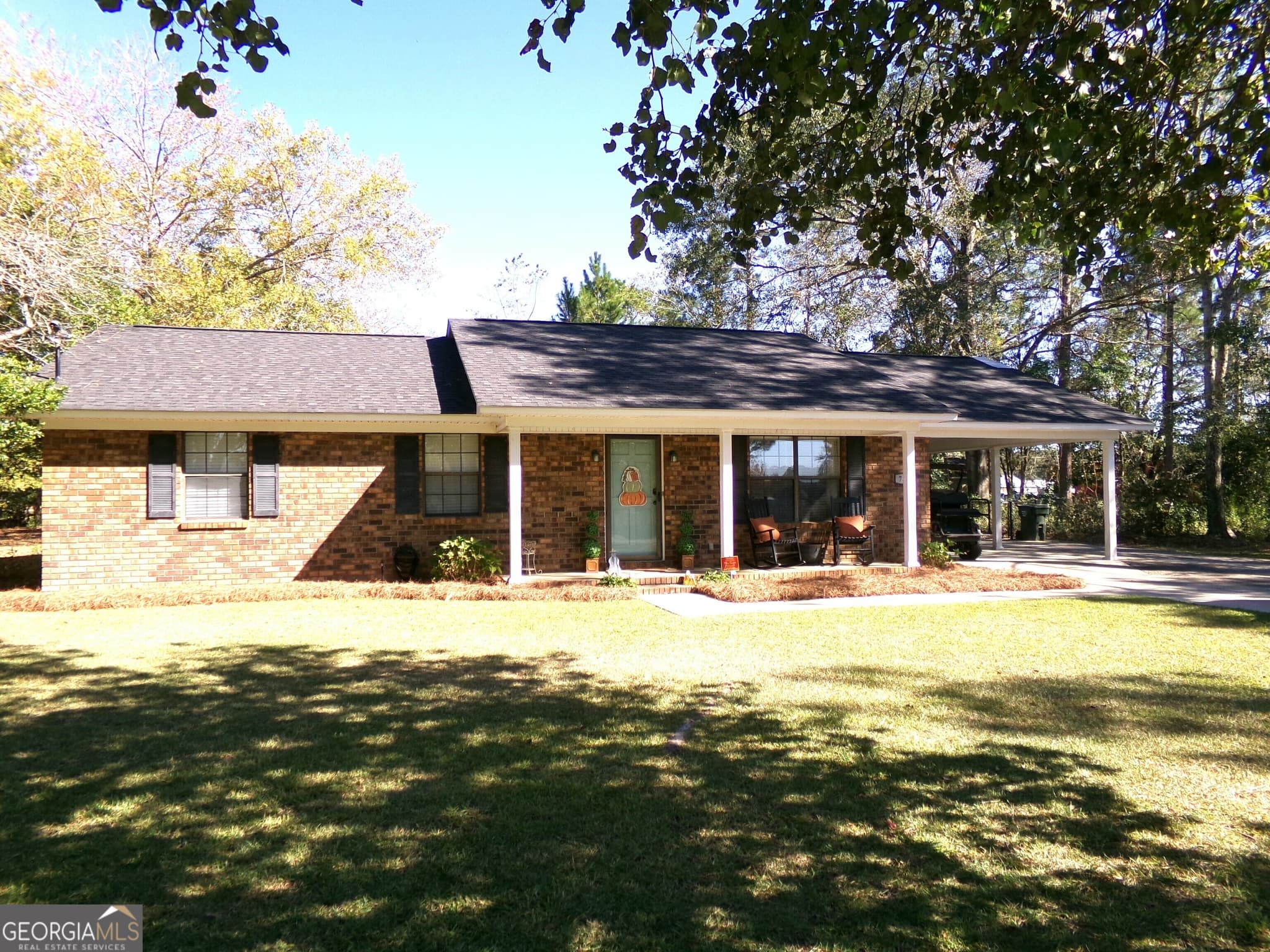 3 bedroom, 2 bathroom, 1,383 sq ft single family residence sold at 735 S ROUNTREE Street, Metter, GA 30439