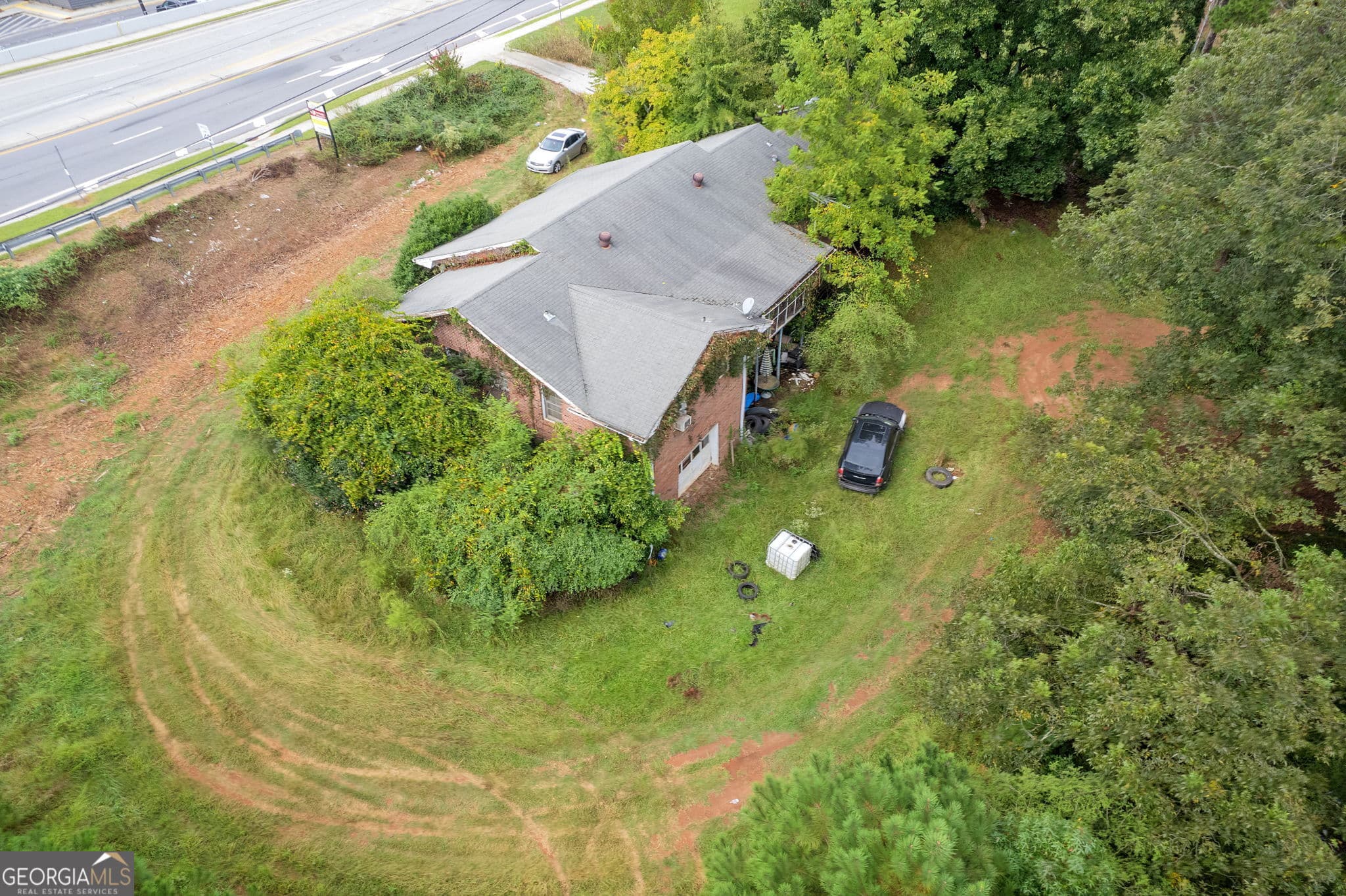 4 bedroom, 3 bathroom, 2,016 sq ft single family residence for sale at 885 Collins Hill Road, Lawrenceville, GA 30043 — photo 9