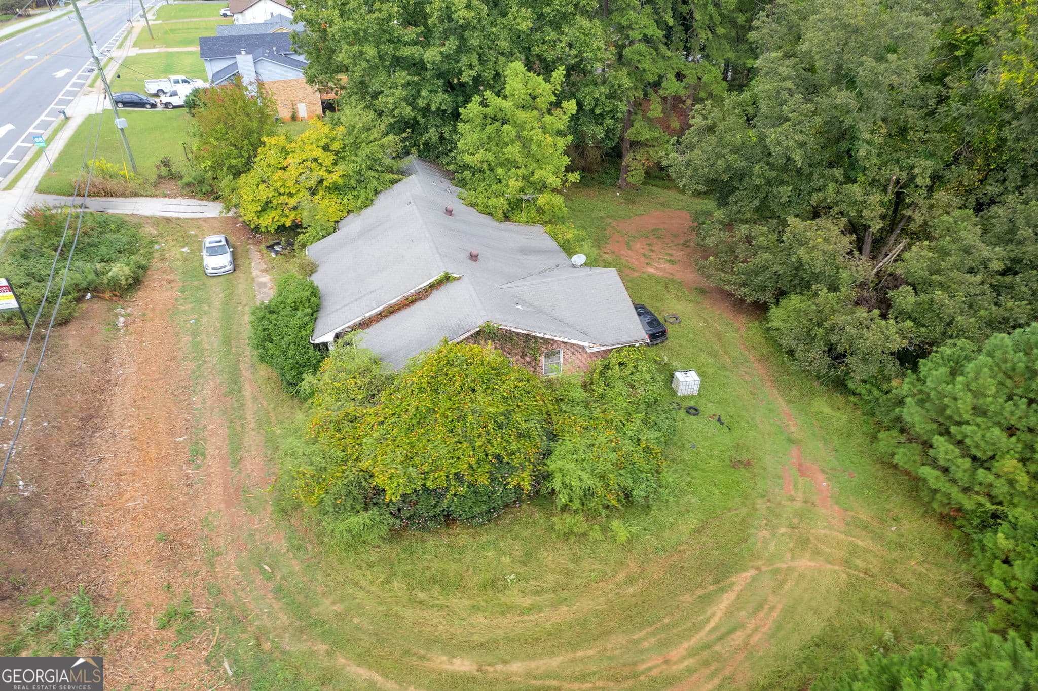 4 bedroom, 3 bathroom, 2,016 sq ft single family residence for sale at 885 Collins Hill Road, Lawrenceville, GA 30043 — photo 8