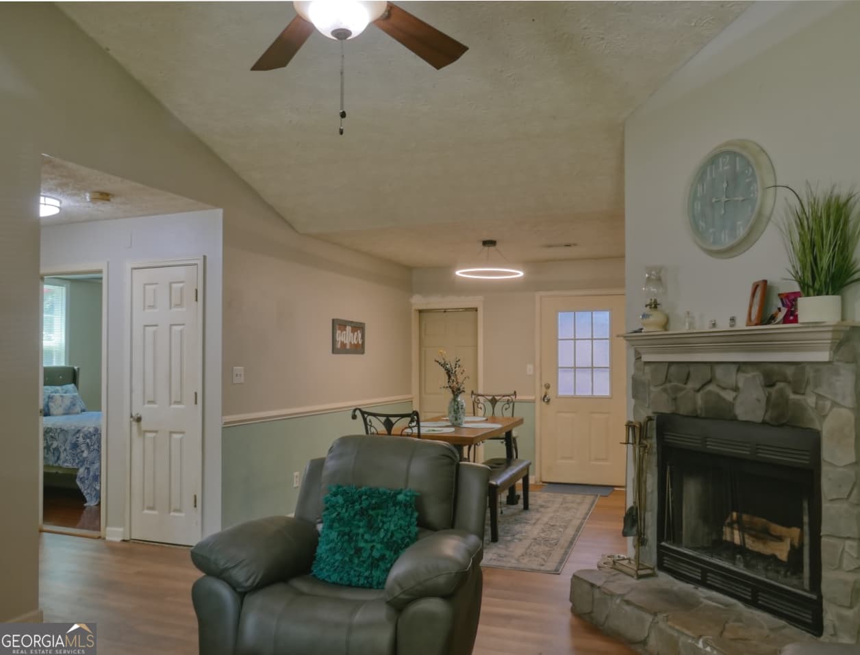 4 bedroom, 2 bathroom, 1,877 sq ft single family residence for sale at 107 Honeysuckle Lane, Stockbridge, GA 30281 — photo 2