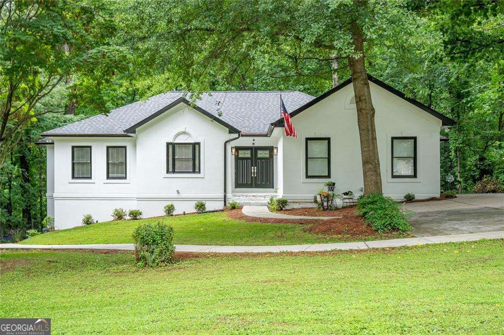 4 bedroom, 2.5 bathroom, 2,010 sq ft single family residence for rent at 3924 Ashford Dunwood Road, Atlanta, GA 30319 for $3,500 a month — photo 1 of 29