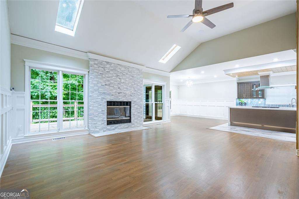 4 bedroom, 2.5 bathroom, 2,010 sq ft single family residence for rent at 3924 Ashford Dunwood Road, Atlanta, GA 30319 for $3,500 a month — photo 5