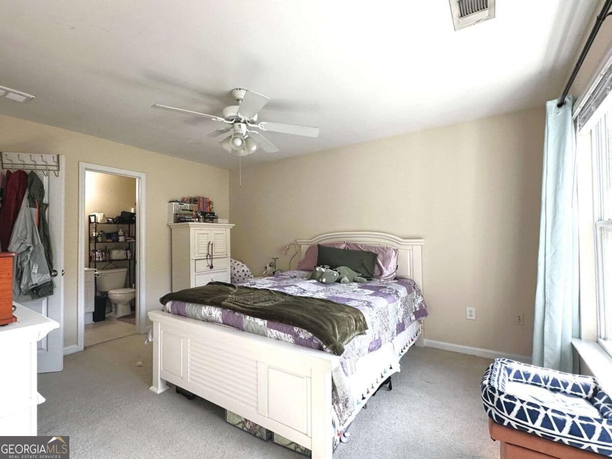 1 bedroom, 1 bathroom, 825 sq ft condominium for sale at 490 Barnett Shoals Road 610, Athens, GA 30605 — photo 7