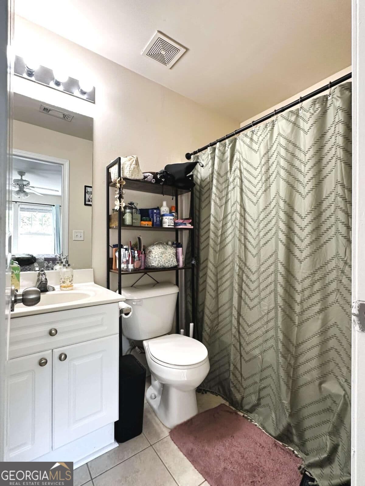 1 bedroom, 1 bathroom, 825 sq ft condominium for sale at 490 Barnett Shoals Road 610, Athens, GA 30605 — photo 9
