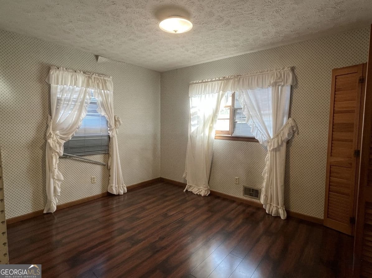 3 bedroom, 1.5 bathroom, 1,652 sq ft single family residence for sale at 279 Timberland Trail, Riverdale, GA 30274 — photo 6
