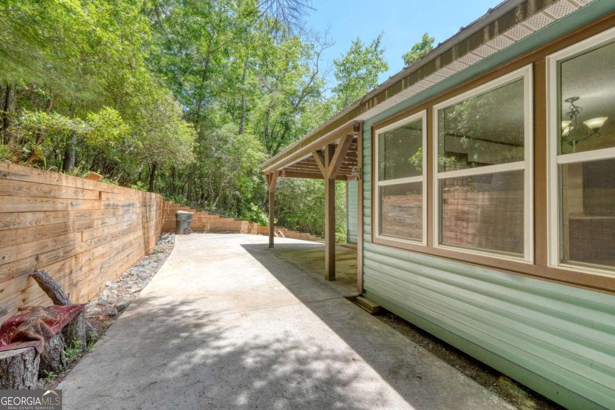 2 bedroom, 1 bathroom, 864 sq ft cabin,single family residence for sale at 4777 Laurel Mountain Road, Hiawassee, GA 30546 — photo 10