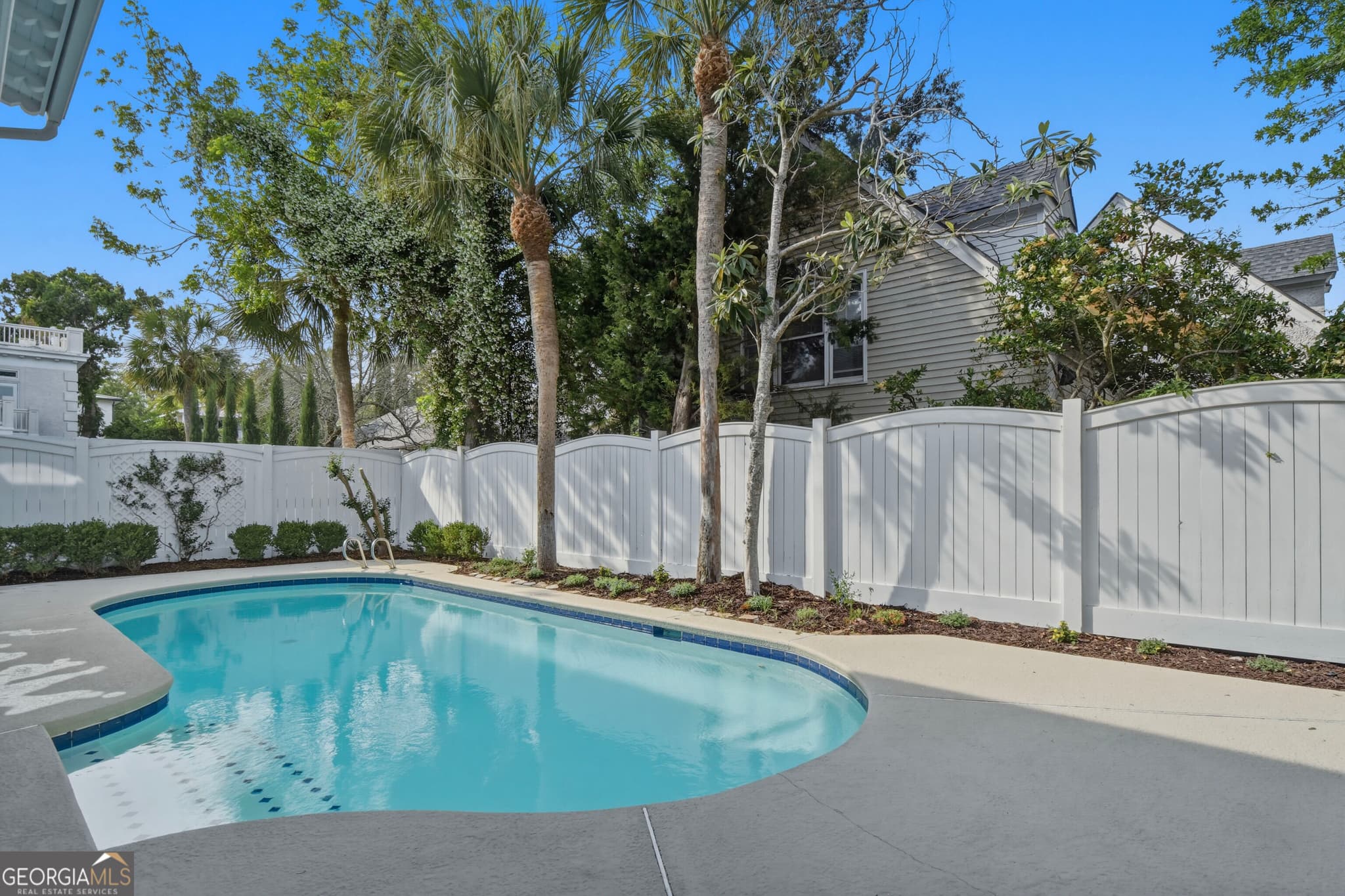 4 bedroom, 3.5 bathroom, 3,392 sq ft single family residence for sale at 105 Strachan Lane, Saint Simons Island, GA 31522 — photo 5