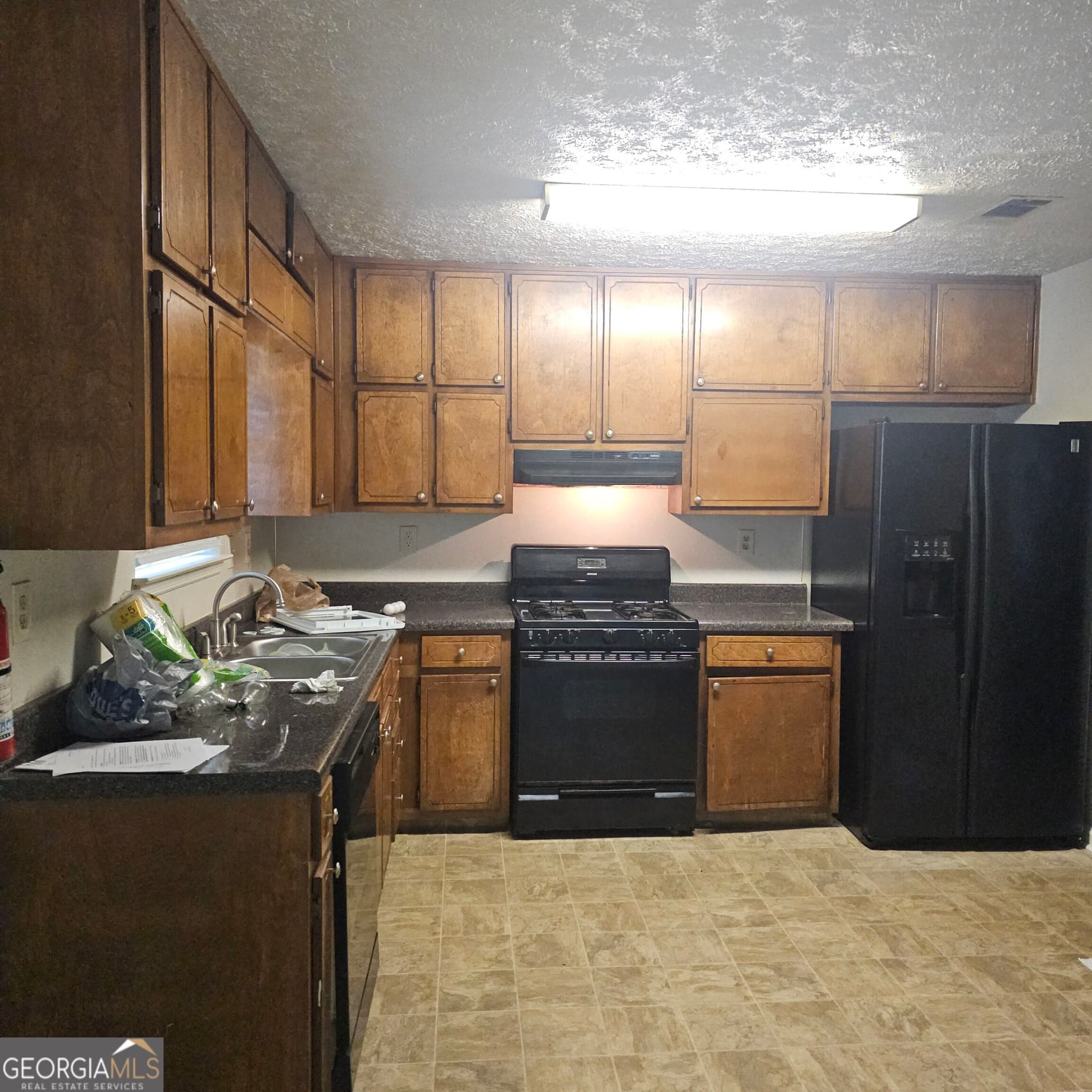 3 bedroom, 2 bathroom single family residence for rent at 5906 Summerglen Lane, College Park, GA 30349 for $1,500 a month — photo 3