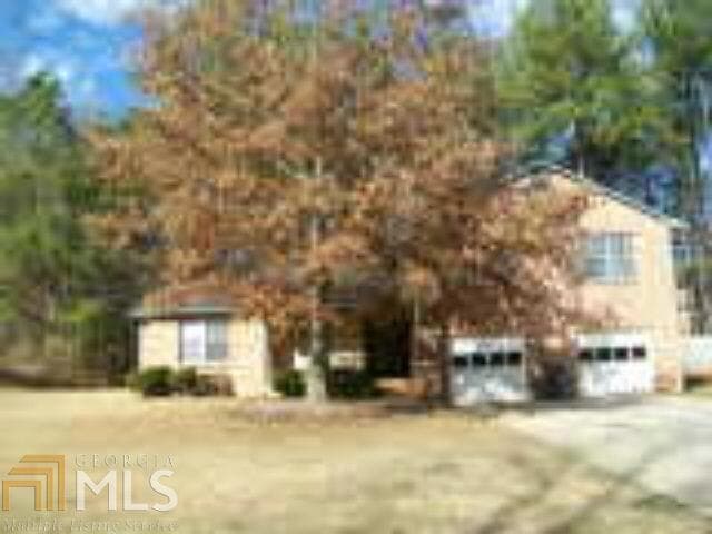 3 bedroom, 2 bathroom single family residence for rent at 5906 Summerglen Lane, College Park, GA 30349 for $1,500 a month — photo 1 of 11
