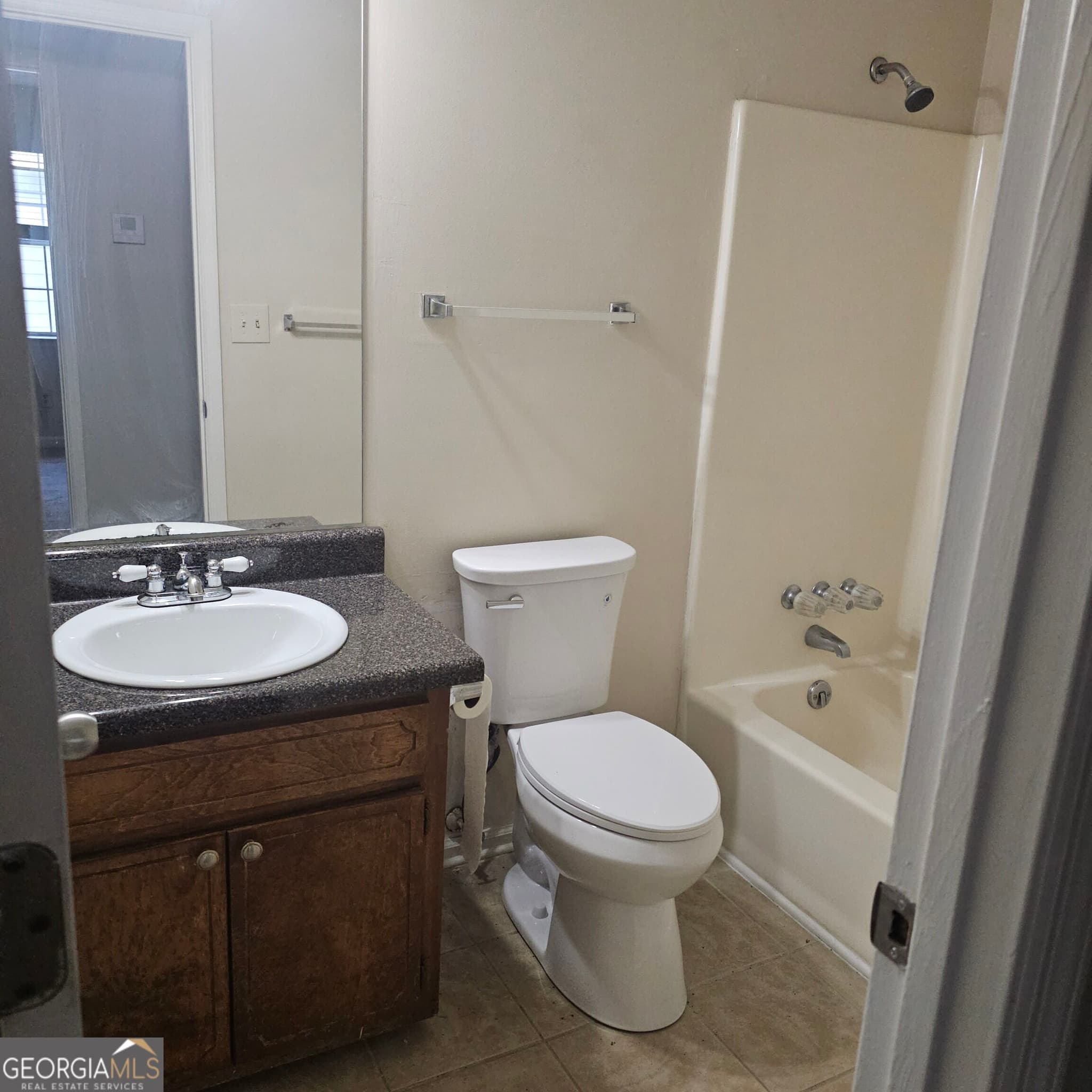 3 bedroom, 2 bathroom single family residence for rent at 5906 Summerglen Lane, College Park, GA 30349 for $1,500 a month — photo 9