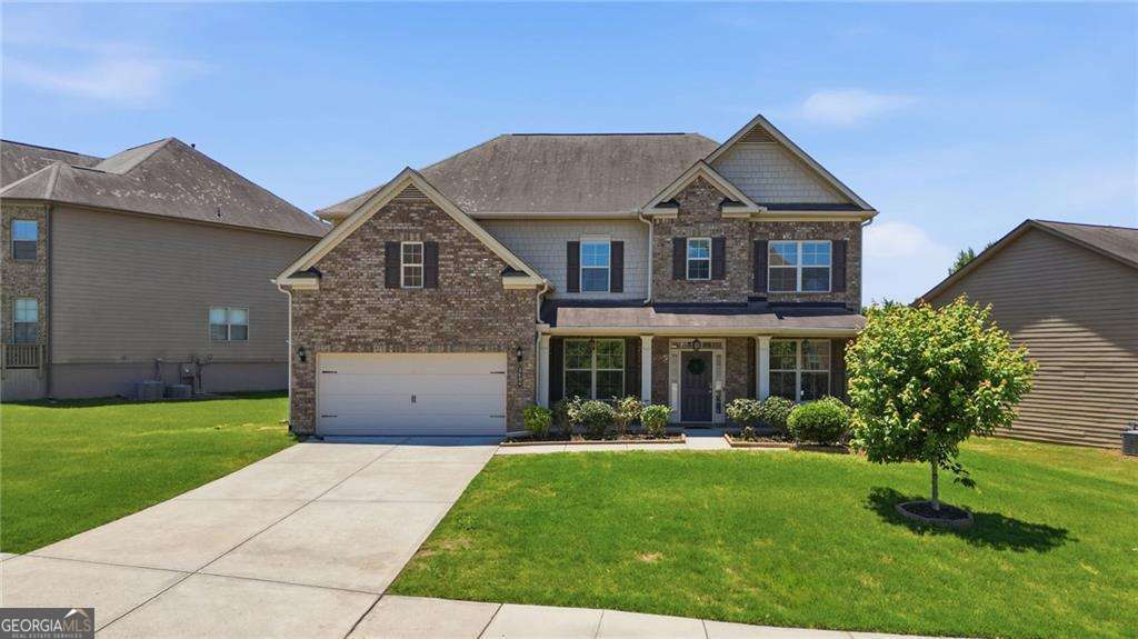 5 bedroom, 4 bathroom, 3,576 sq ft single family residence sold at 5440 Mirror Lake Drive, Cumming, GA 30028